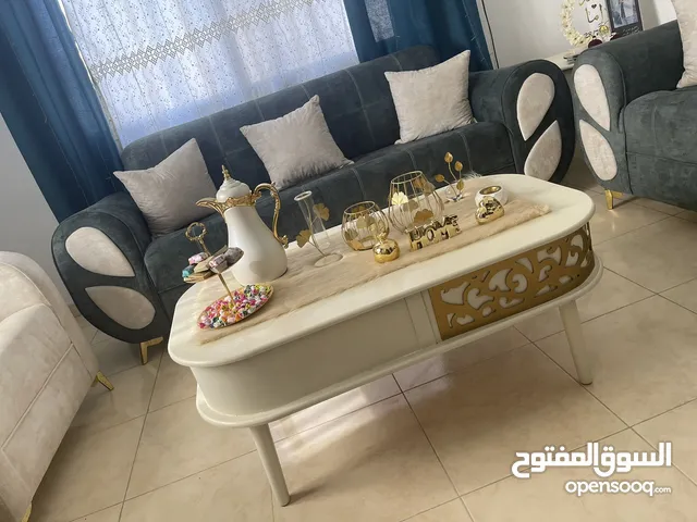طقم كنب مكون من 7 مقاعد