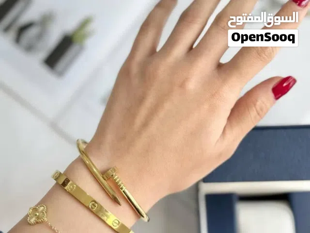 اساور مسمار ، فان كليف ،كارتير