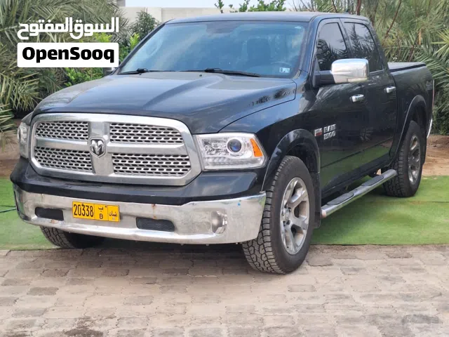 2017 دودج رام Laramie