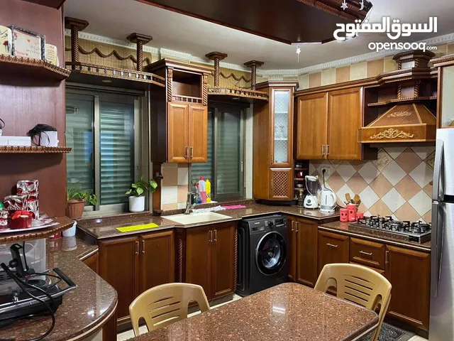 شقة للإيجار ام الشرايط