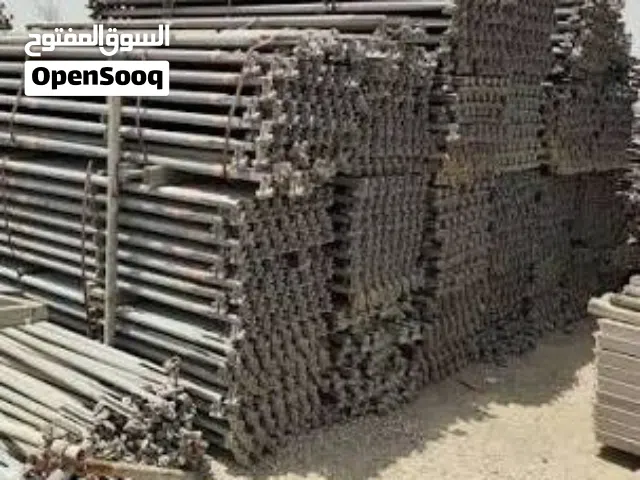 سقالات  و الواح خشبية  مستعملة للبيع و للايجار