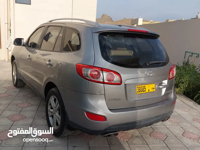 Used Hyundai Santa Fe in Al Dhahirah