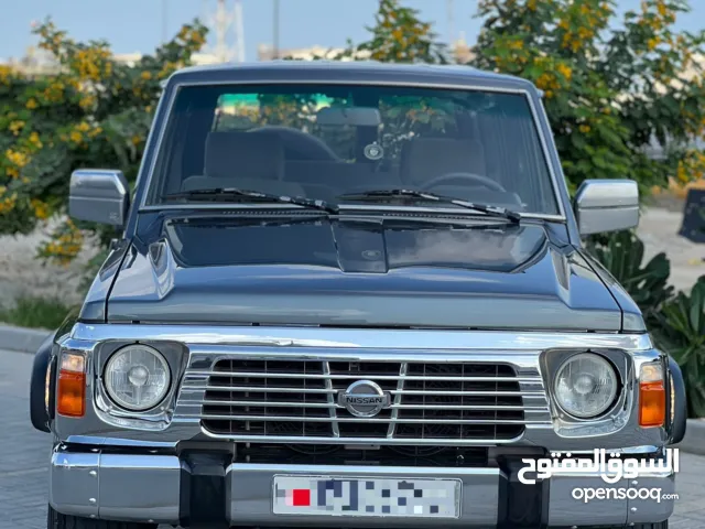 NISSAN SUPER SAFARI 1991 GREY