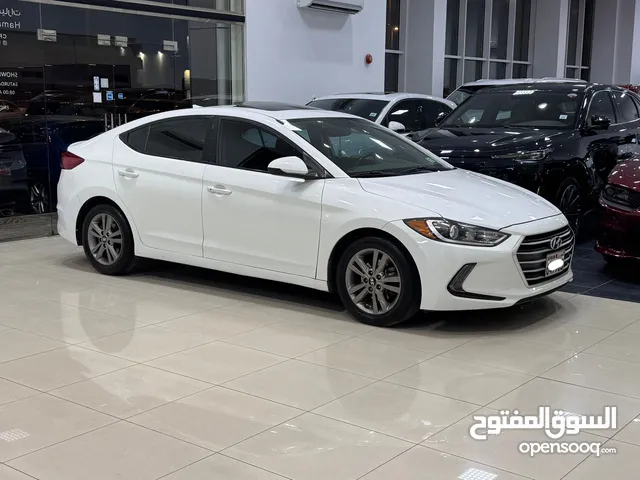 Hyundai Elantra 2018 (White)