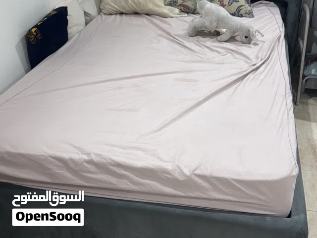 سرير مستخدم