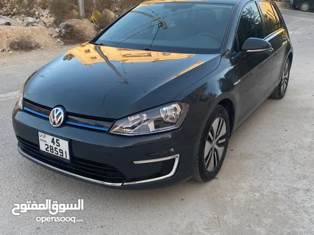 Volkswagen Golf 2016 in Zarqa