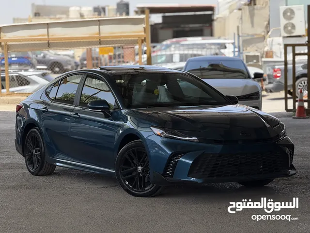 تويوتا كامري 2025 هايبرد الشكل الجديد