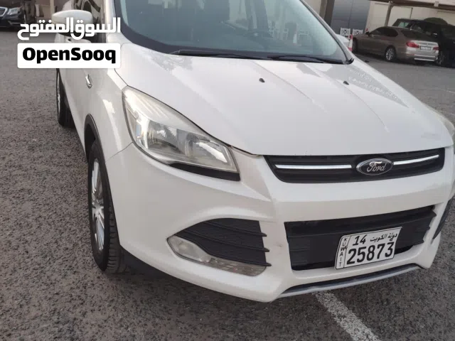 2015 فورد اسكايب Limited