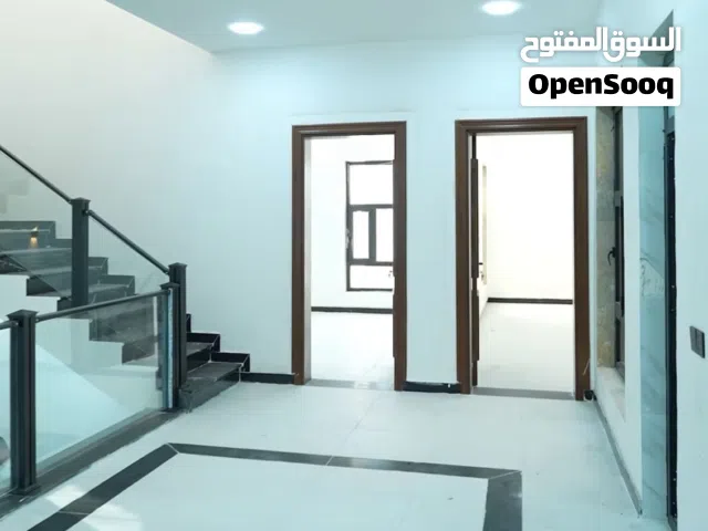 السلام عليكم اليوم عدنه عرض مميز جدآ في القادسيه بيت حديث البناء مساحه 300