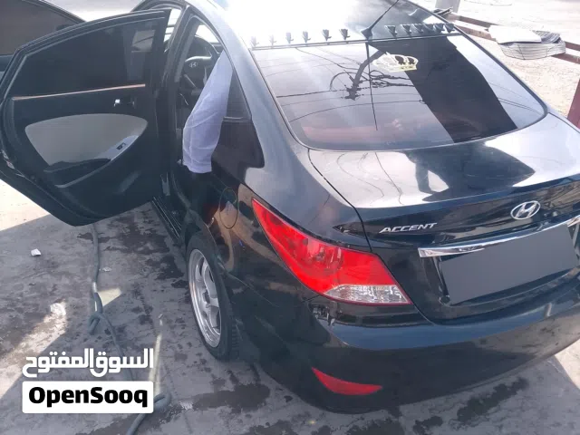 2015 Hyundai Accent Standard