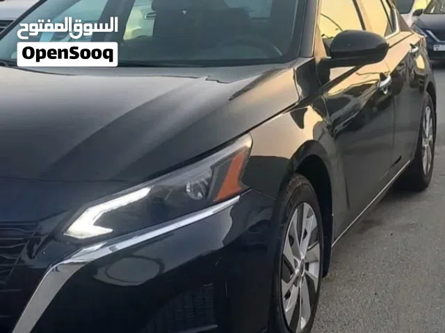 2023 نيسان التيما S