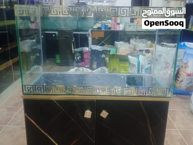 حوض سمك مع طاولتو 80 عمق 40 ارتفاع 46