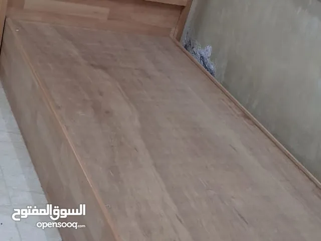 تخت استعمال بسيط