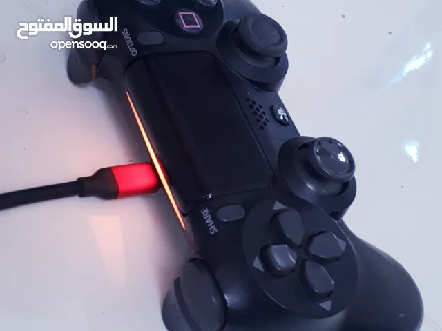 للبيع يد بلايستيشن 4 سلم وكالة شبه جديد مضمون