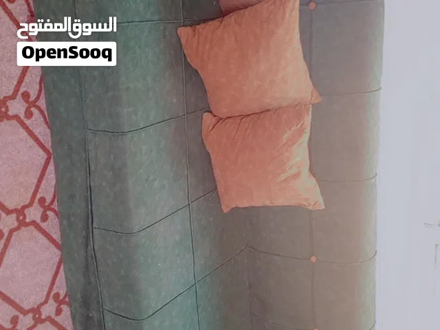 كنب للبيع مستعمل