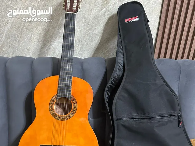 جيتار كلاسيكال اسباني Valencia cg160 مع finish لامع للخشب مع شنتة وريشة وألة دوزان للاوتار جديد فخم