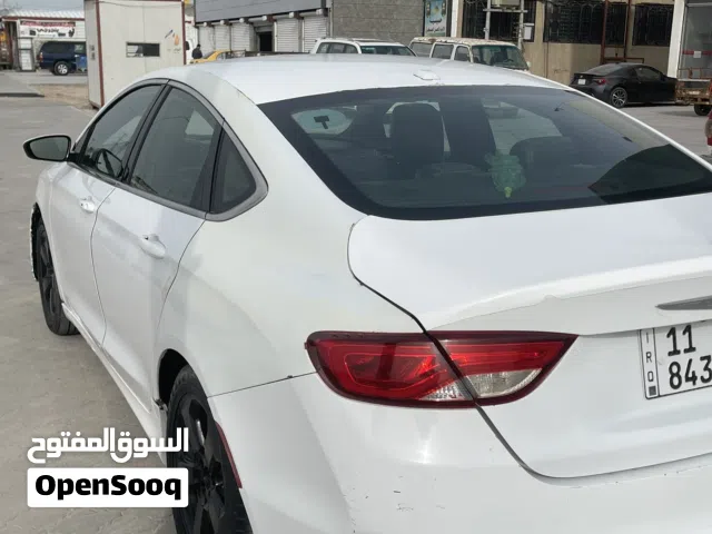 2015 كرايسلر 200 200S