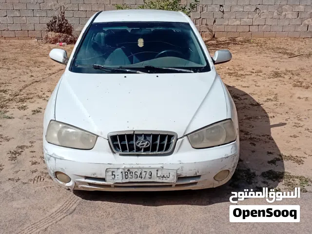 2002 هيونداي افانتي Standard