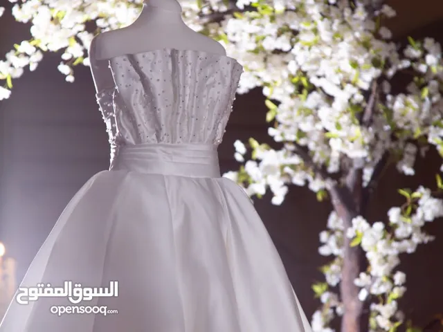 Weddings and Engagements Dresses in Khamis Mushait