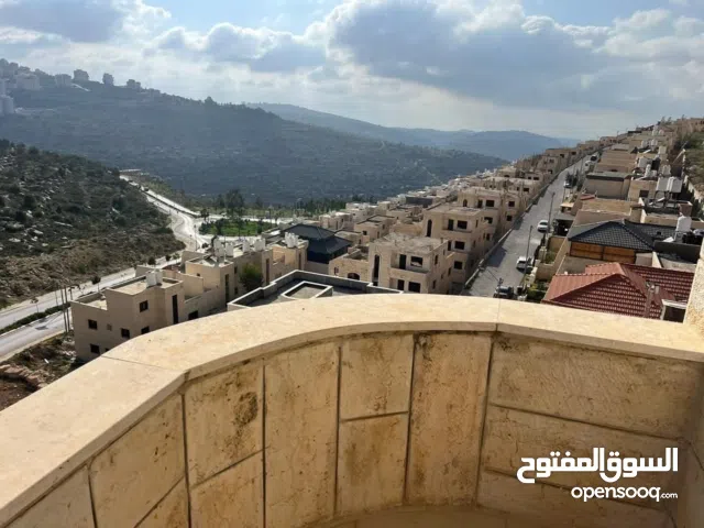 شقه للبيع في رام الله في الحي الدبلوماسي