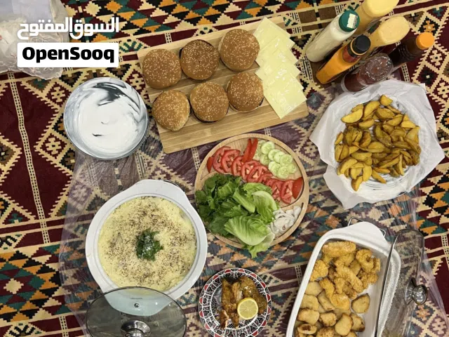 مطلوب مشغل محل فطاير ومعجنات وحلويات