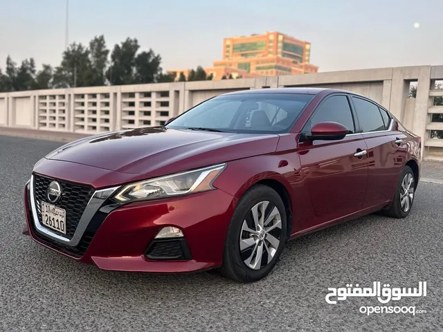 Used Nissan Altima in Farwaniya