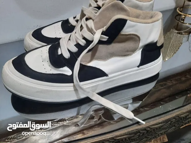 Other Comfort Shoes in Amman