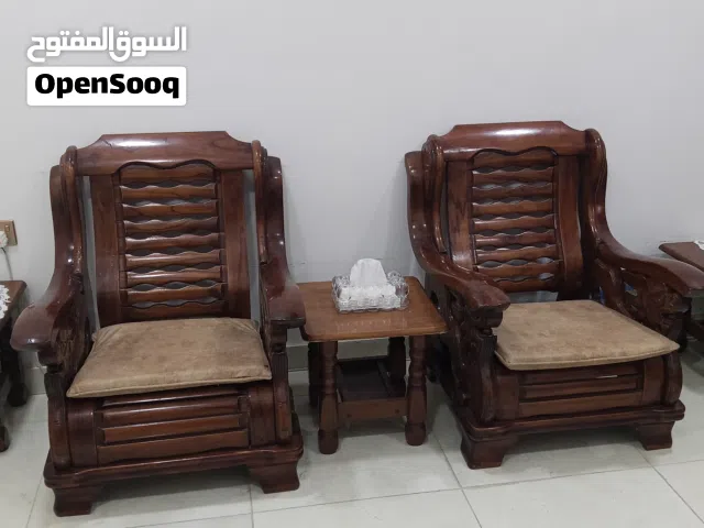 طقم قنفات التنين صاج في حالة جيدة جداً مع مدات عمل جديد ومع ثلاث طبلات 2 صغير وواحدة كبيرة
