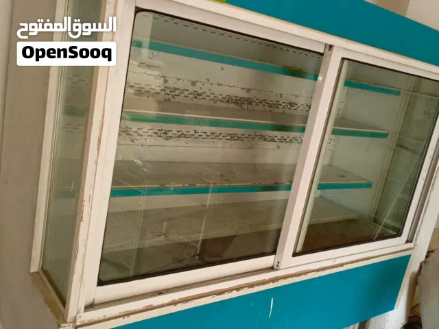 ثلاجة عرض و رفوف محلات بسعر مغري