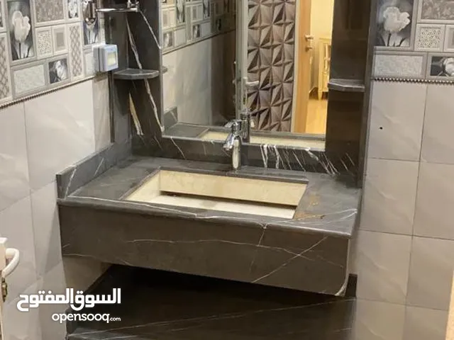 85 m2 3 Bedrooms Apartments for Rent in Muscat Al-Hail