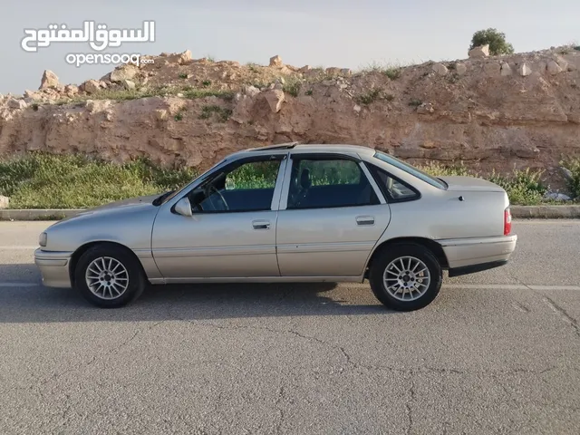 Opel Vectra 1992 in Zarqa
