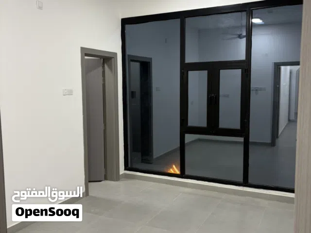 شقه جديده للأجار غير مفروشه