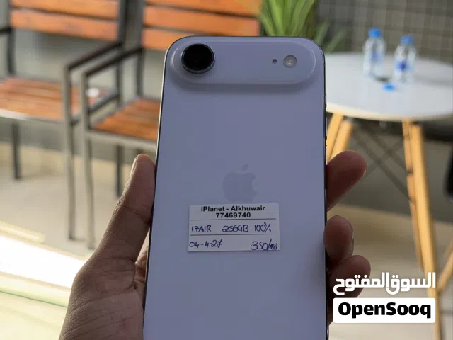 17AIR 256GB 100% and very clean and good condition and good performance and excellent condition