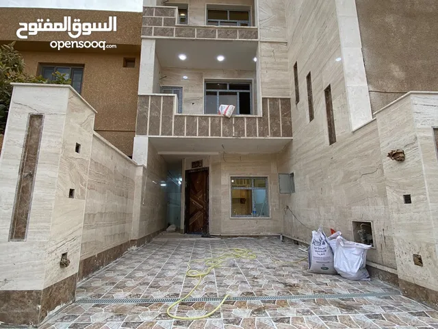 97m2 5 Bedrooms Townhouse for Sale in Baghdad Saidiya