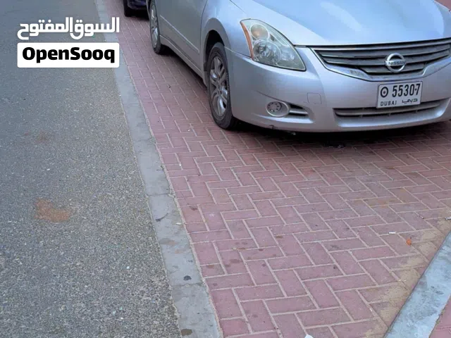 2012 نيسان التيما S