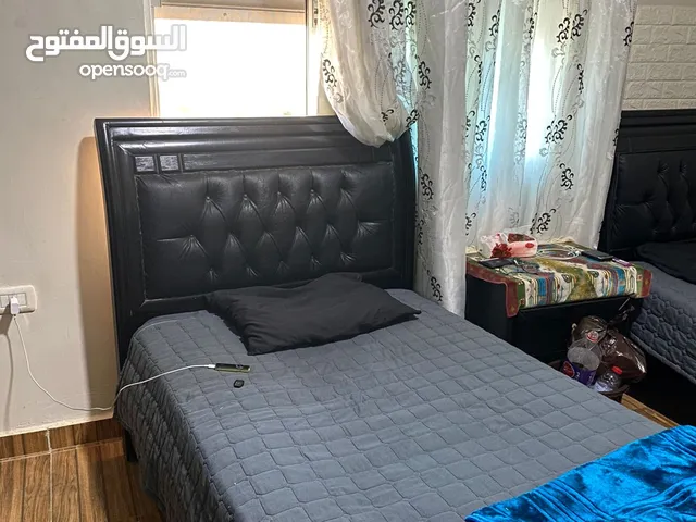 غرفة نوم شبابيه فخمه لون اسود راقي جدا