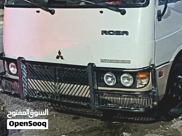 حافلة ميتسوبيشي 2004 ديزل وارد 30 رلكب شبه جديد