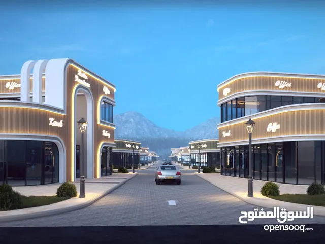 حصريااا لاتفوت الفرصة الذهبية في اكبر سوق تجاري في بركاء على الخط الأول من شارع السلطان قابوس