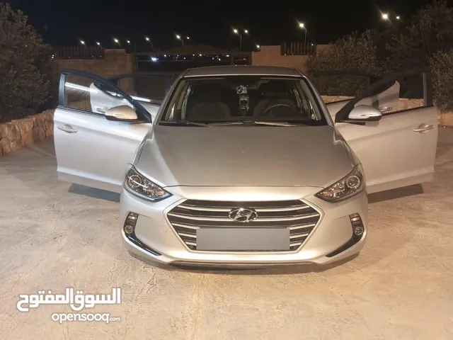 Used Hyundai Avante in Mafraq