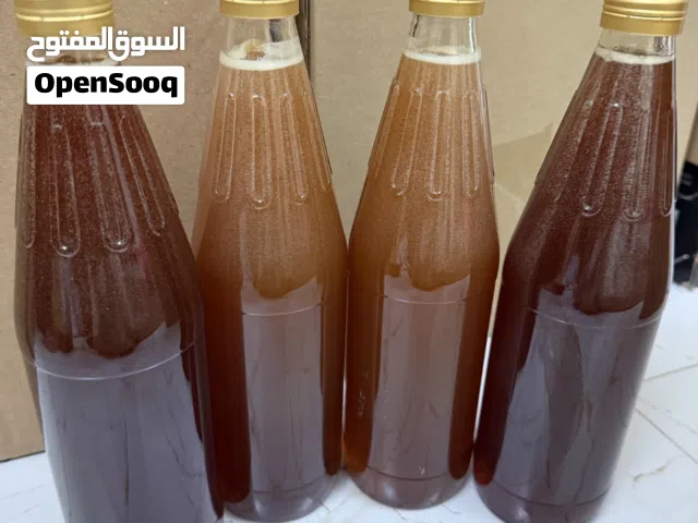 عسل سدر و سمر و زهور كثيف وجودة ممتازة وبدون اضافات او تغذية سكرية 100%