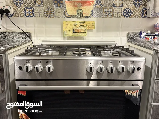 Gas 5 burner Stove and Oven
