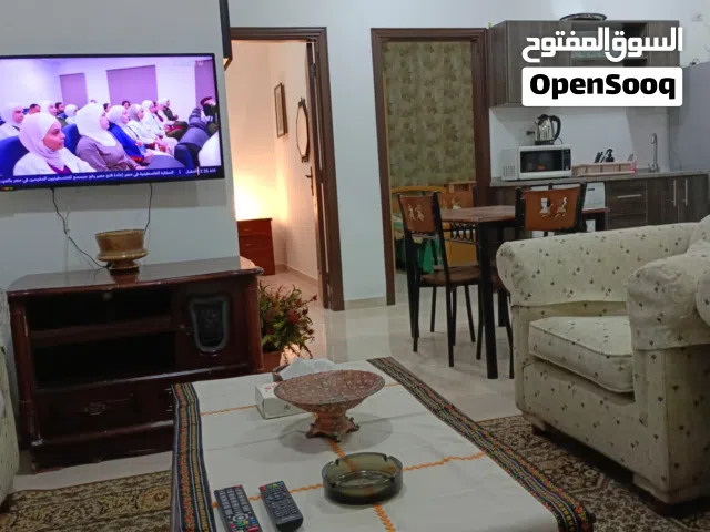 شقة طلابية مفروشة للبيع مقابل الجامعة الالمانية - فرصة استثمارية مجزية بعائد يزيد عن 10%