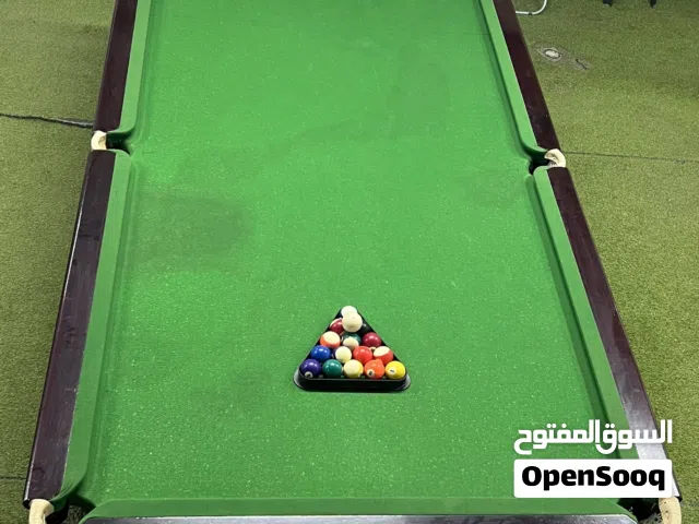 طاولتين بلياردو