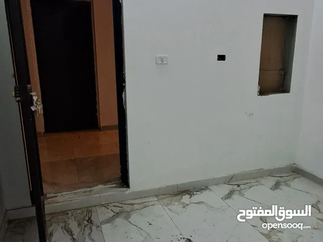 200 m2 4 Bedrooms Apartments for Rent in Tripoli Alfornaj