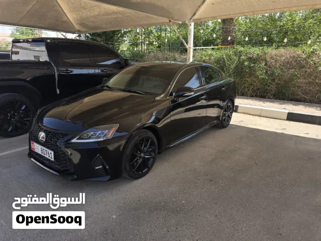 لكزس is 300 قمه بالنظافه مسرفسه ماشية 143الف خالية من الحوادث،دعامية سبورت بلاك ادشن تنجيد داخلي