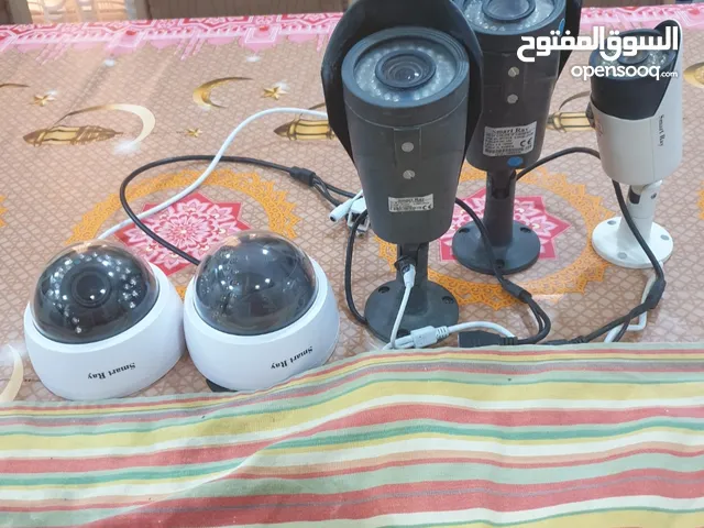 كاميرات مع جهاز التسجيل