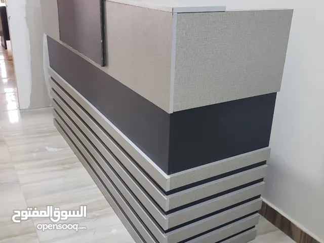 مكتب استقبال استعمال بسيط خالص