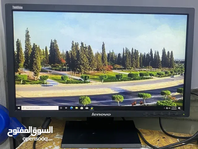Lenovo ThinkVision 20”LED COMPUTER MONITOR DVI &Vga. 1600 x 900