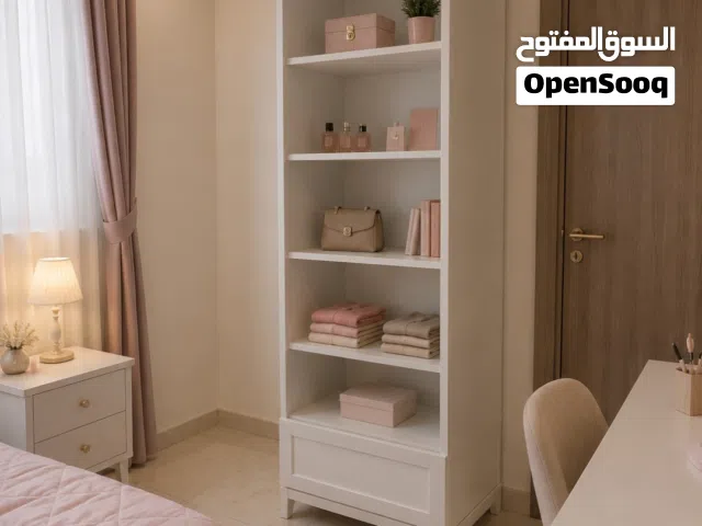 خزانة للبيع