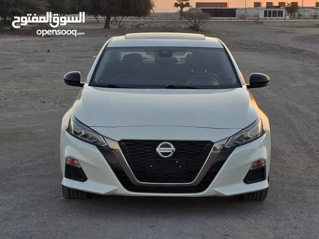 Nissan Altima 2020 SR فتحة سقف فل اوبشن